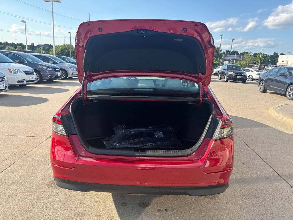 Certified 2025 Honda Accord SE image 39