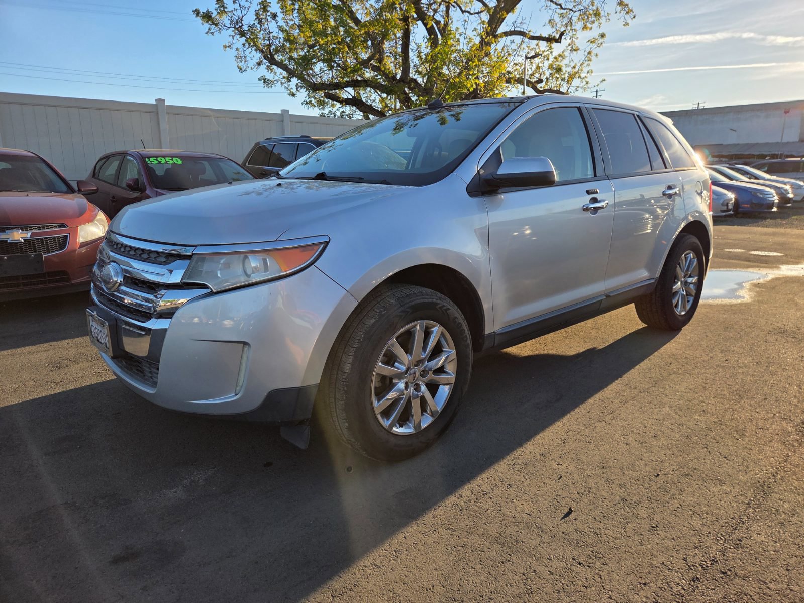 Used 2011 Ford Edge SEL FWD image 1