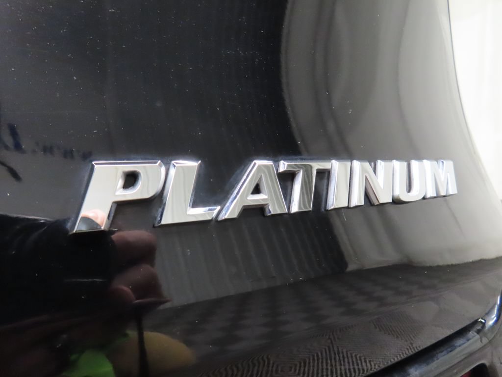 Used 2025 Toyota Sienna Platinum AWD/4WD image 55
