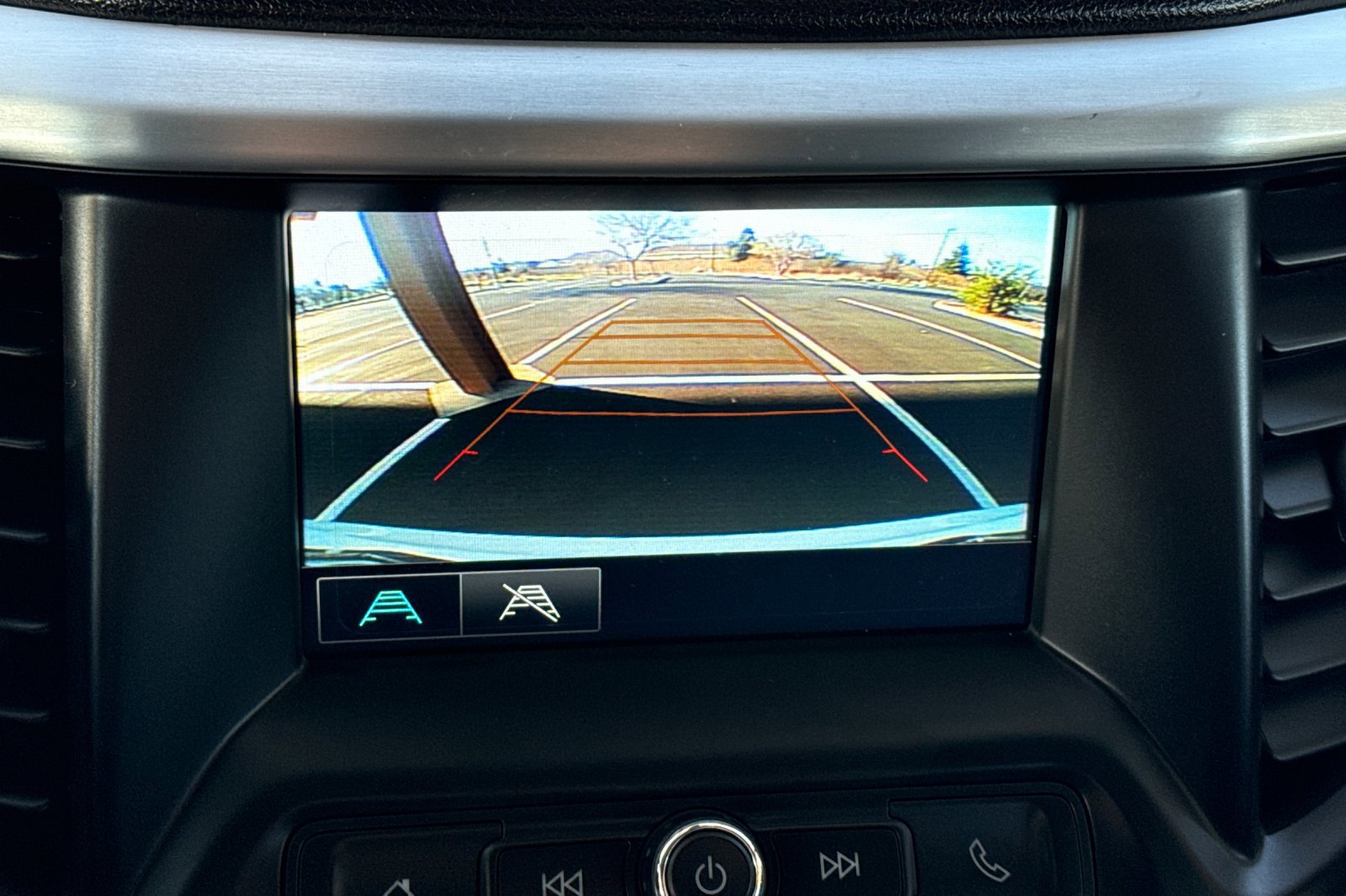 Used 2019 GMC Acadia SLE image 26