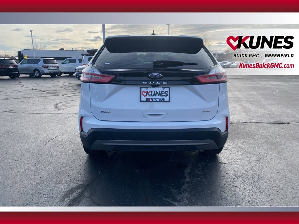Used 2024 Ford Edge SEL image 9