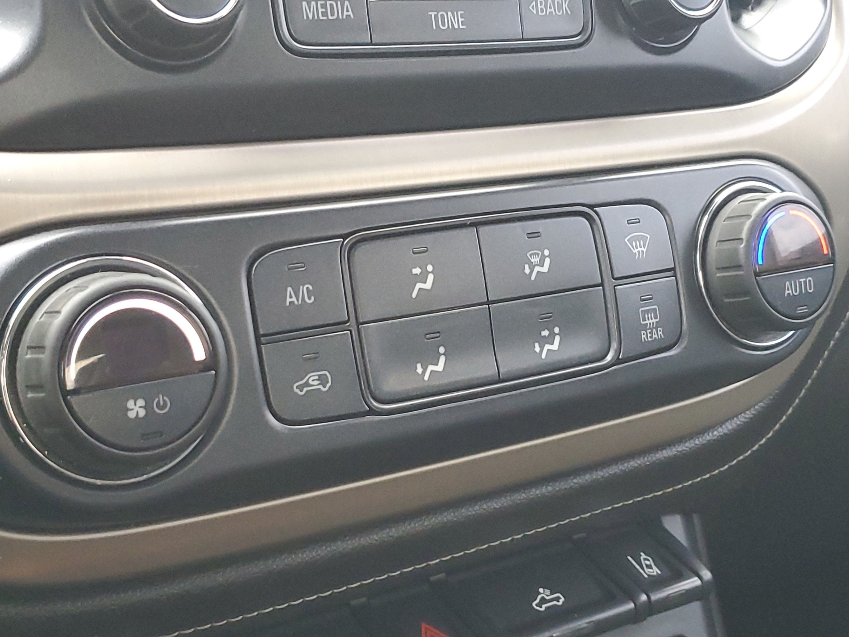Used 2018 GMC Canyon Denali AWD/4WD image 26