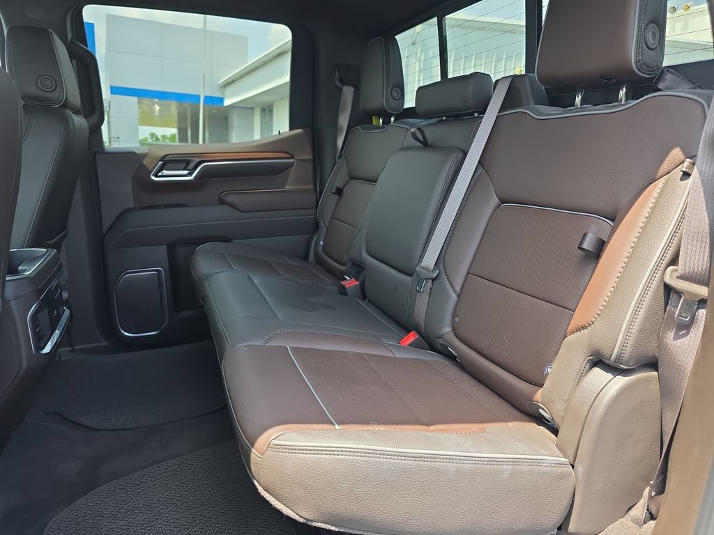 Used 2025 GMC Sierra 1500 Denali w/ Denali Reserve Package AWD/4WD image 12