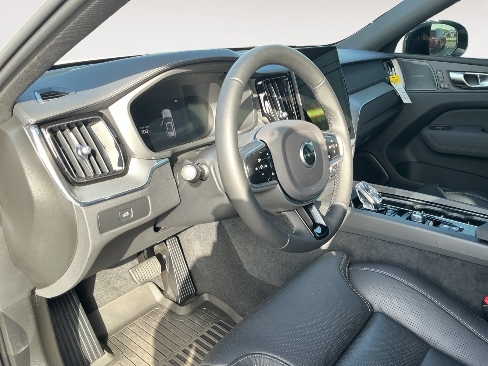 New 2026 Volvo XC60 B5 Ultra w/ Protection Package Premier AWD/4WD image 10