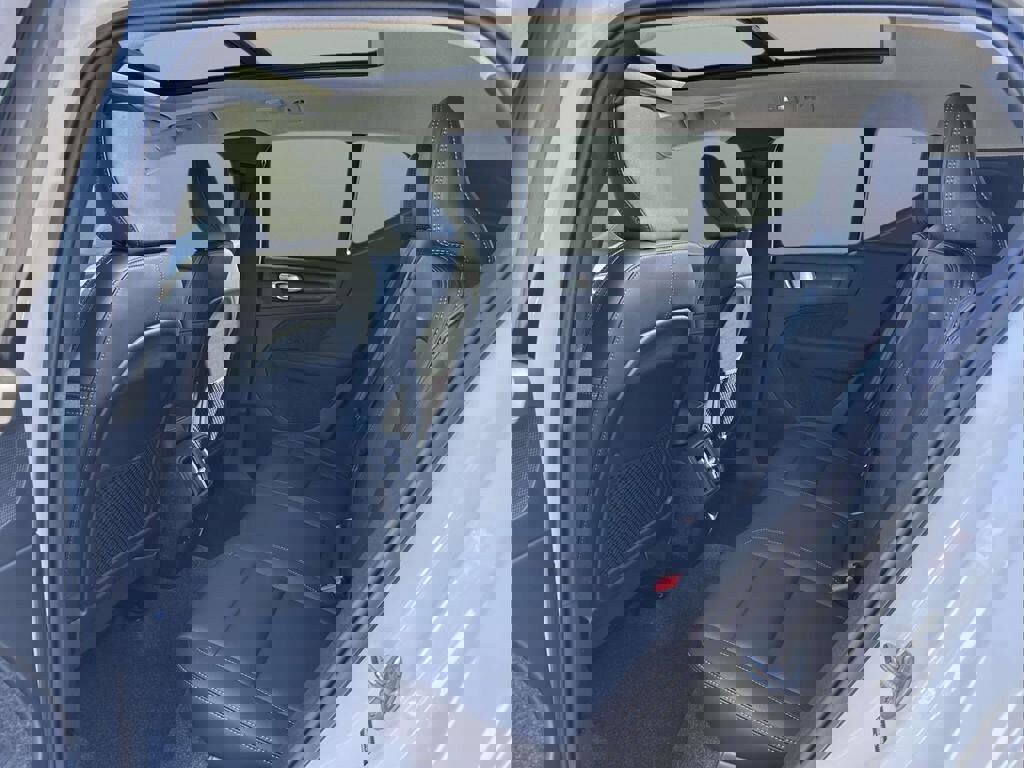 New 2026 Volvo XC40 B4 Plus w/ Protection Package Premier image 17