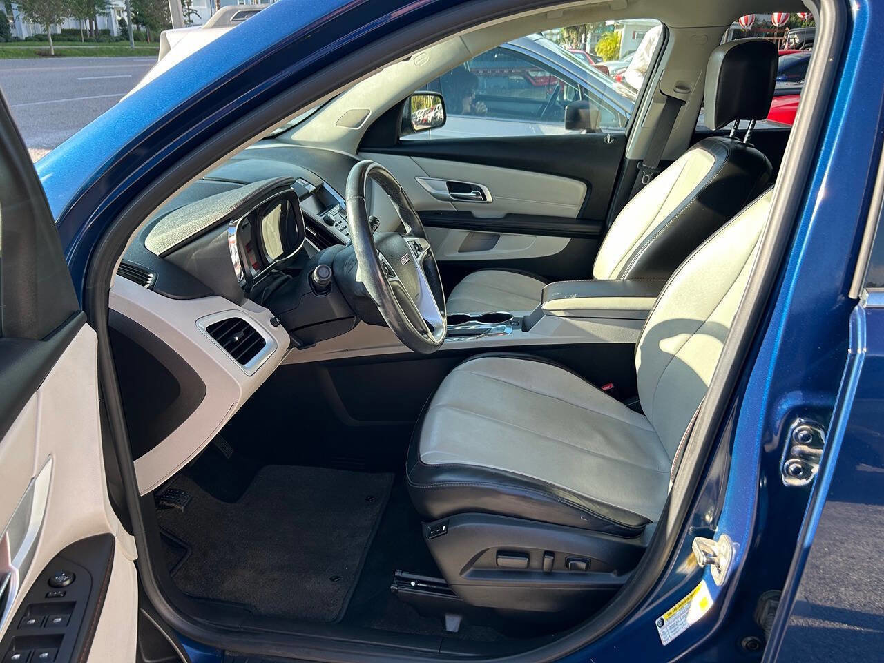 Used 2010 GMC Terrain SLT image 12