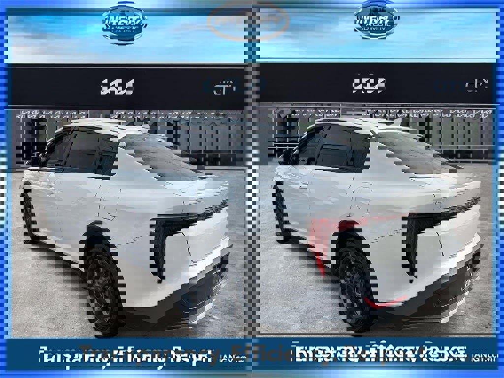 Certified 2025 Kia K4 LXS image 6