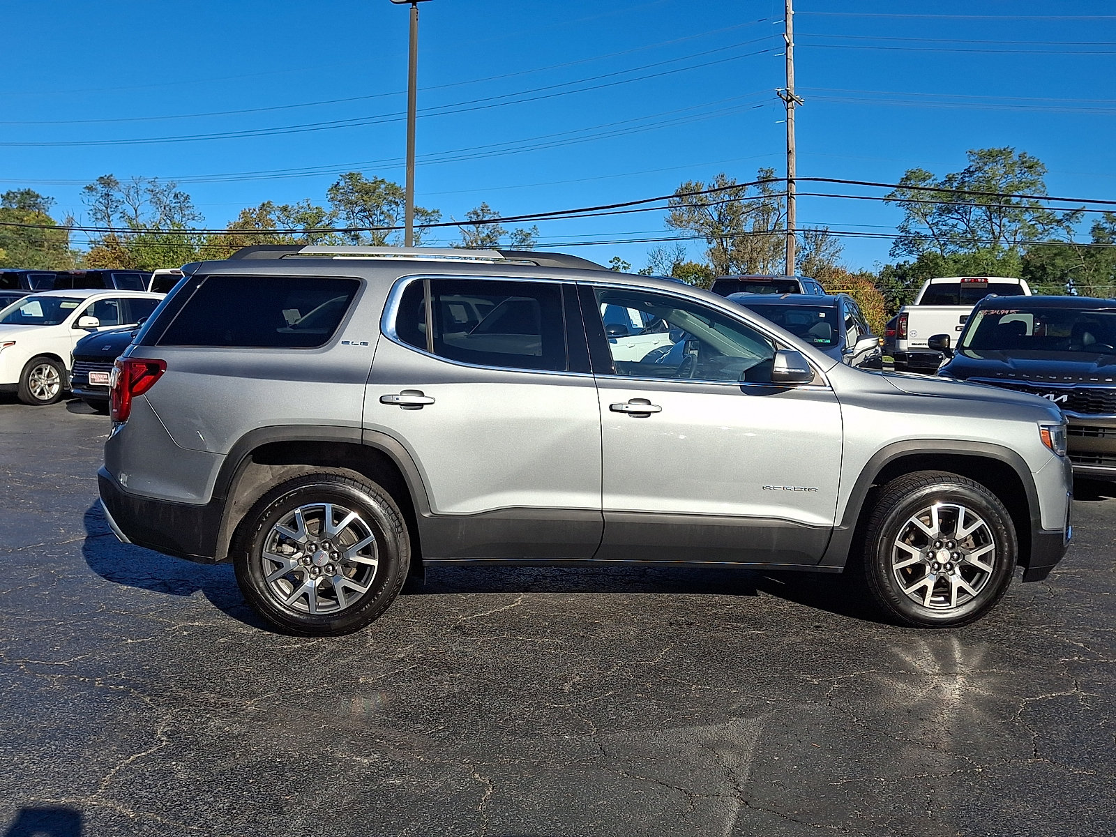 Used 2023 GMC Acadia SLE w/ Driver Convenience Package AWD/4WD image 7