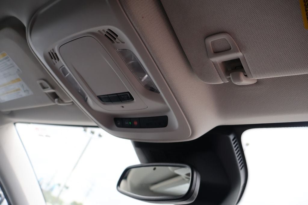 Used 2024 Buick Envision Preferred AWD/4WD image 17
