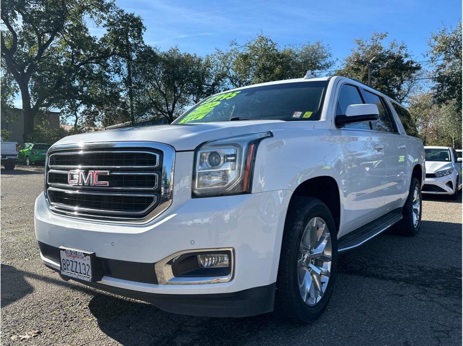 Used 2020 GMC Yukon XL SLE w/ HD Trailering Package image 3
