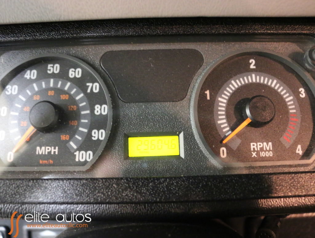 Used 2003 HUMMER H1 4-Door Wagon AWD/4WD image 16