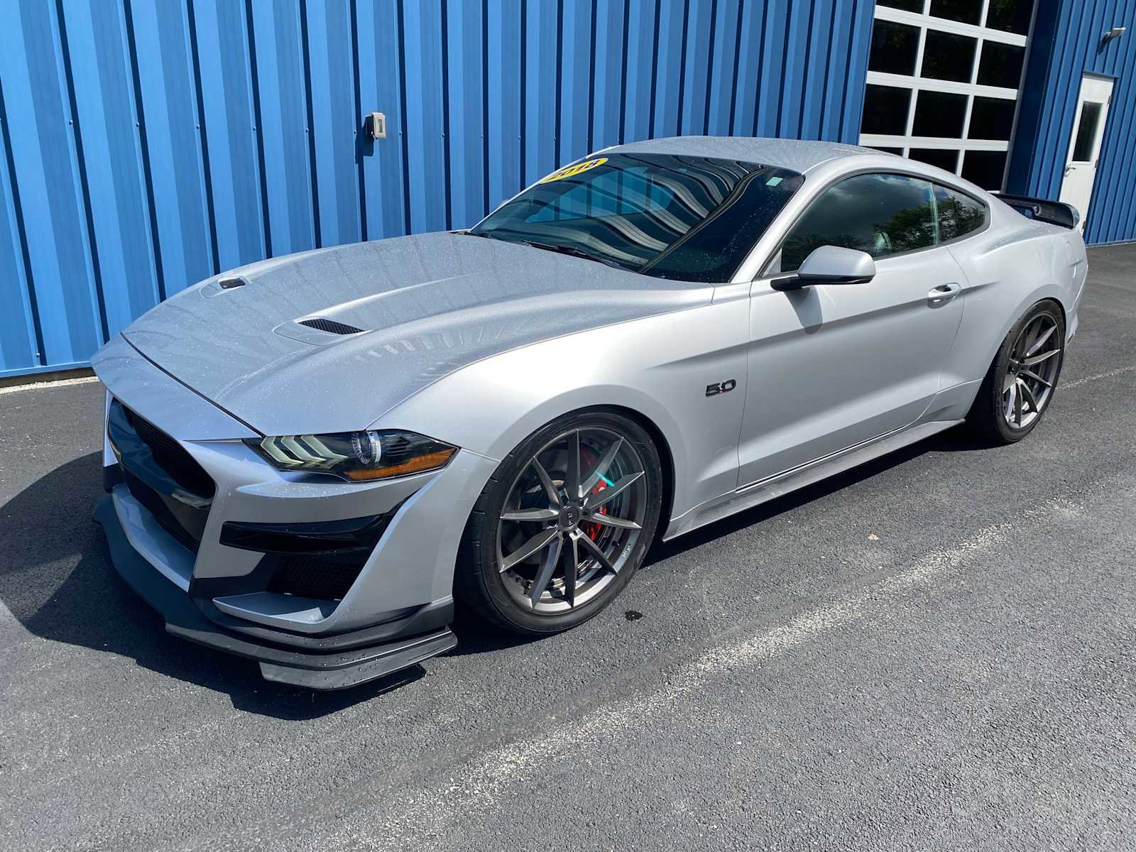 Used 2018 Ford Mustang GT RWD image 2