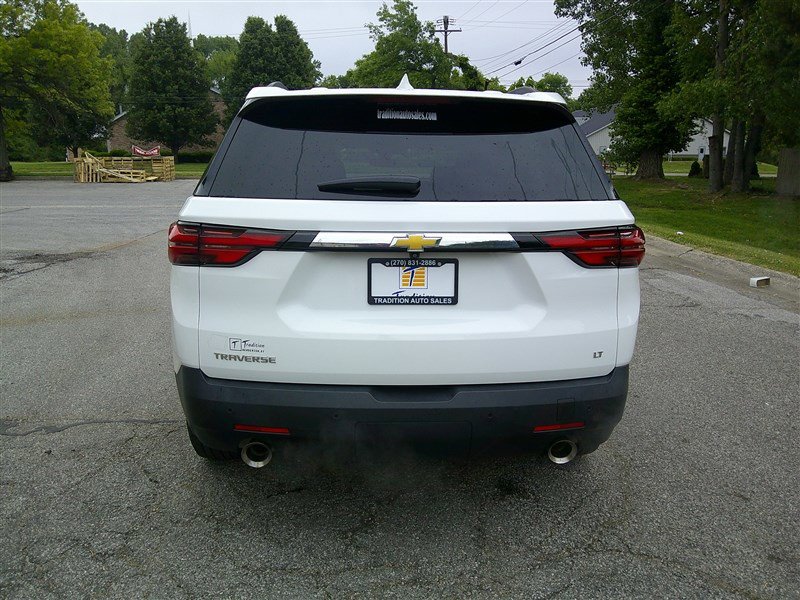 Used 2023 Chevrolet Traverse LT FWD image 4