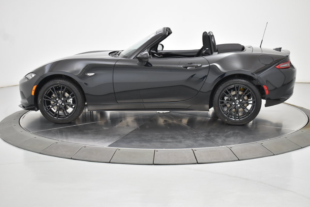New 2026 MAZDA MX-5 Miata Club w/ Weather Package RWD image 17