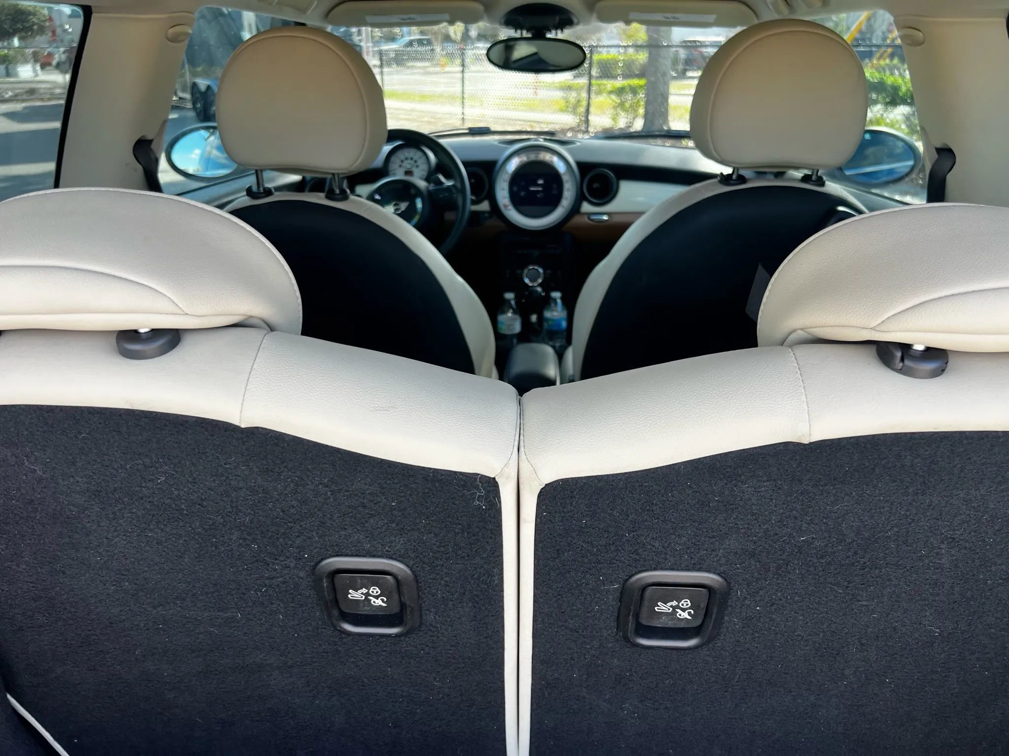 Used 2013 MINI Cooper S w/ Technology Pkg 2 FWD image 11