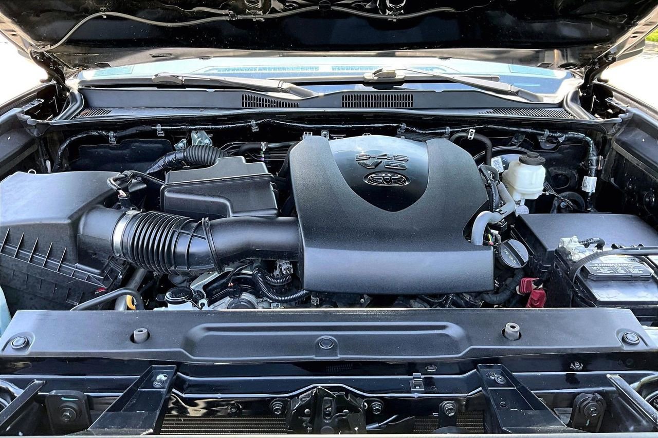 Used 2023 Toyota Tacoma SR5 RWD image 36