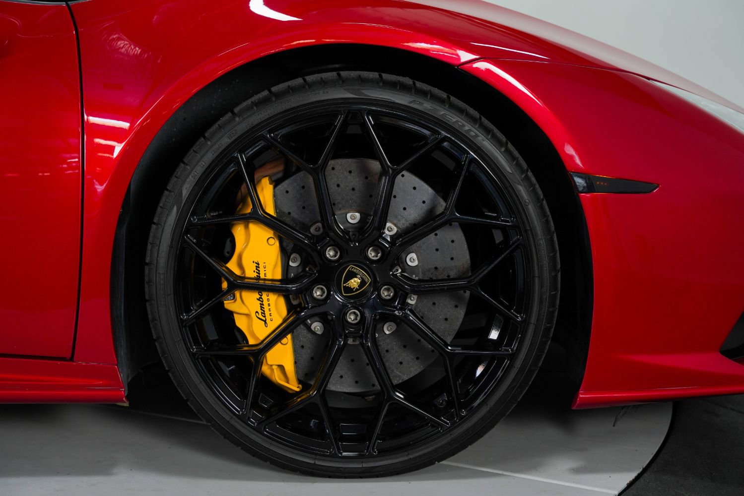 Used 2021 Lamborghini Huracan EVO AWD/4WD image 25