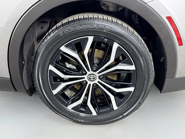 Certified 2023 Toyota Crown w/ Carpet Mat Package (TMS) AWD/4WD image 36