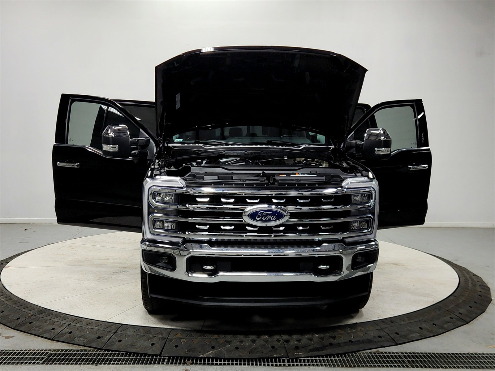 Used 2024 Ford F250 Lariat w/ Chrome Package image 10