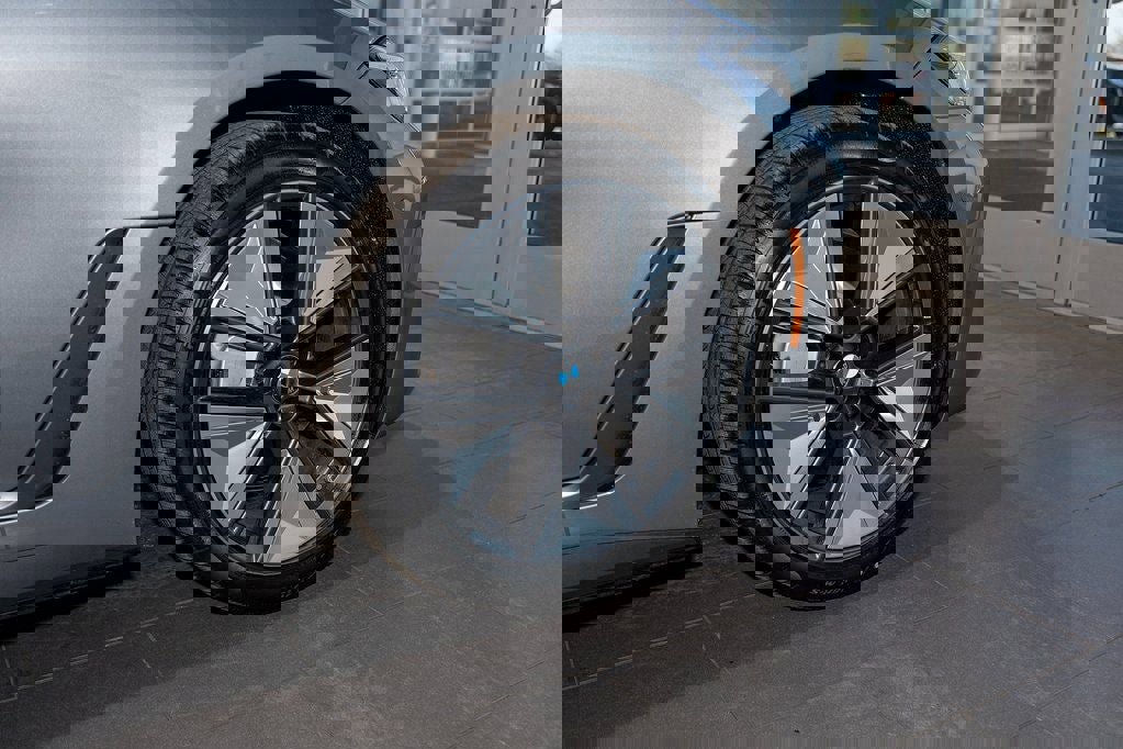 New 2026 BMW i4 xDrive40i w/ Premium Package image 6