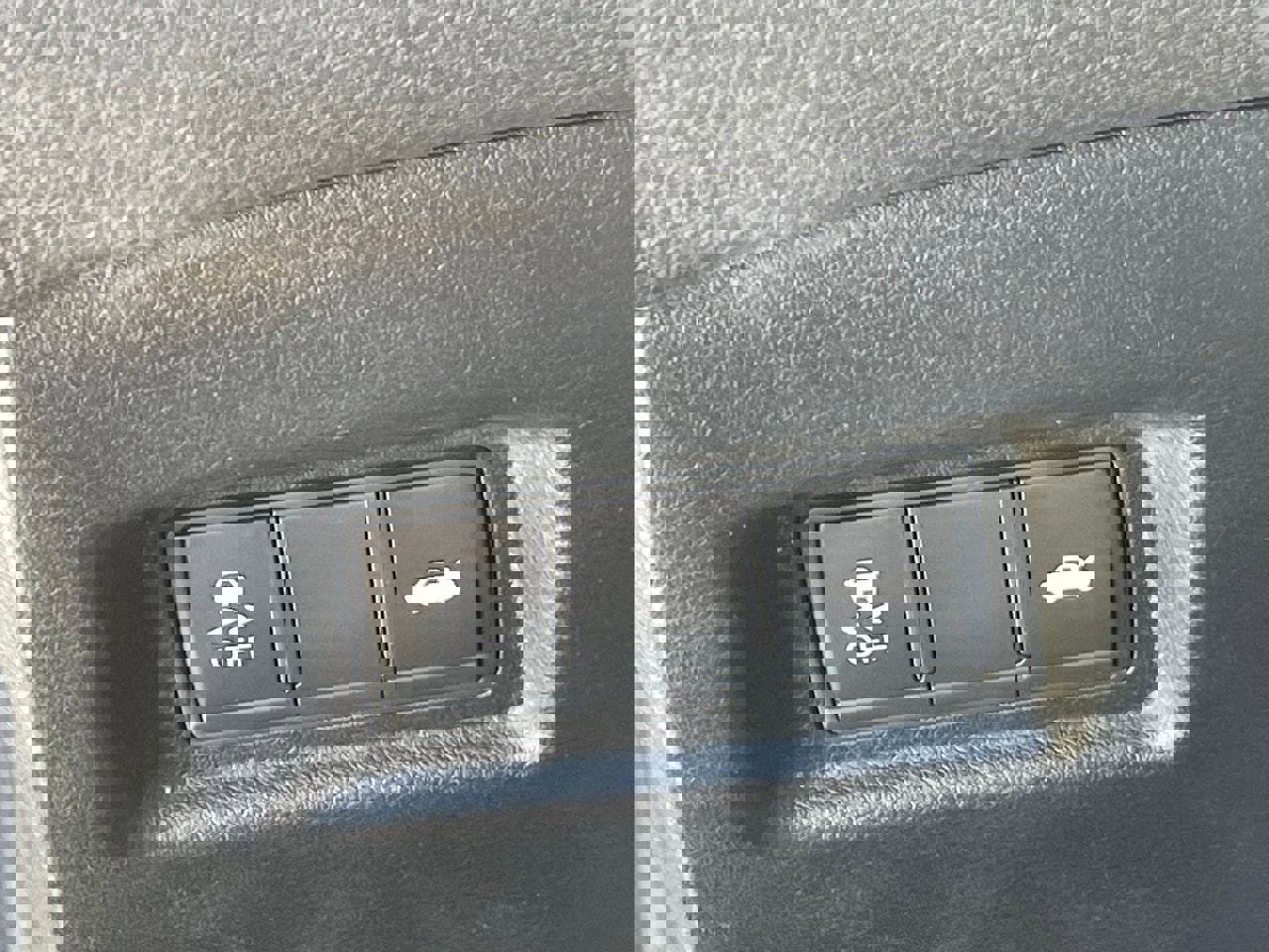 Used 2018 INFINITI Q50 Luxe w/ Cargo Package (L95) image 12