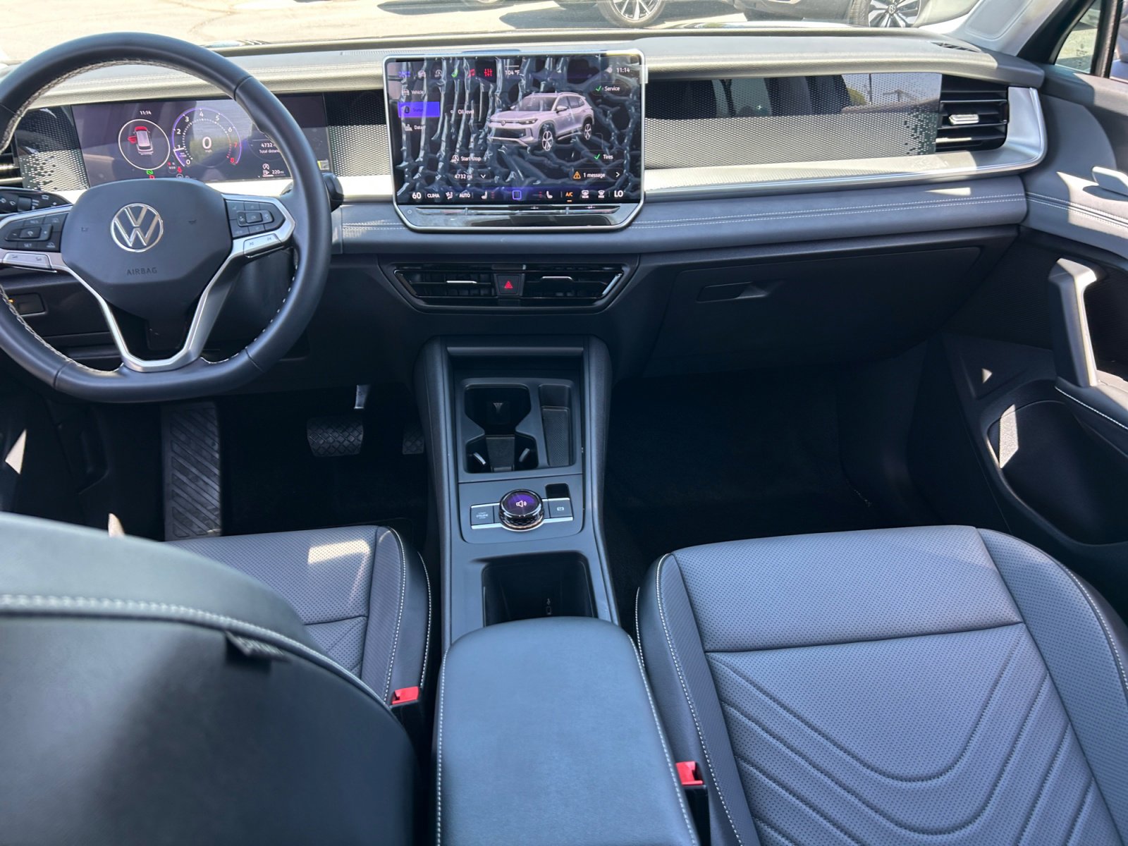 Used 2026 Volkswagen Tiguan SE FWD image 19