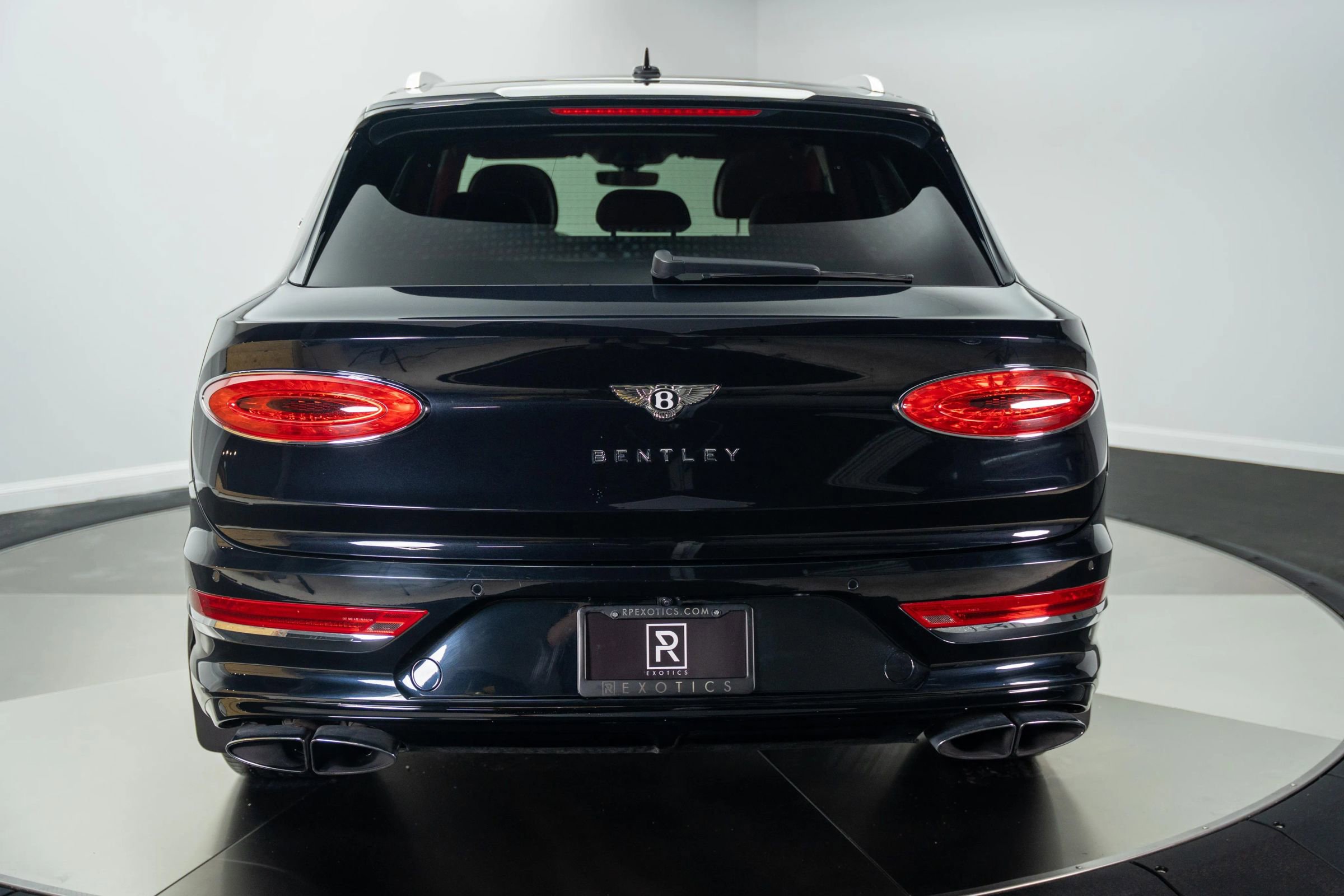 Used 2021 Bentley Bentayga w/ First Edition Specification image 20