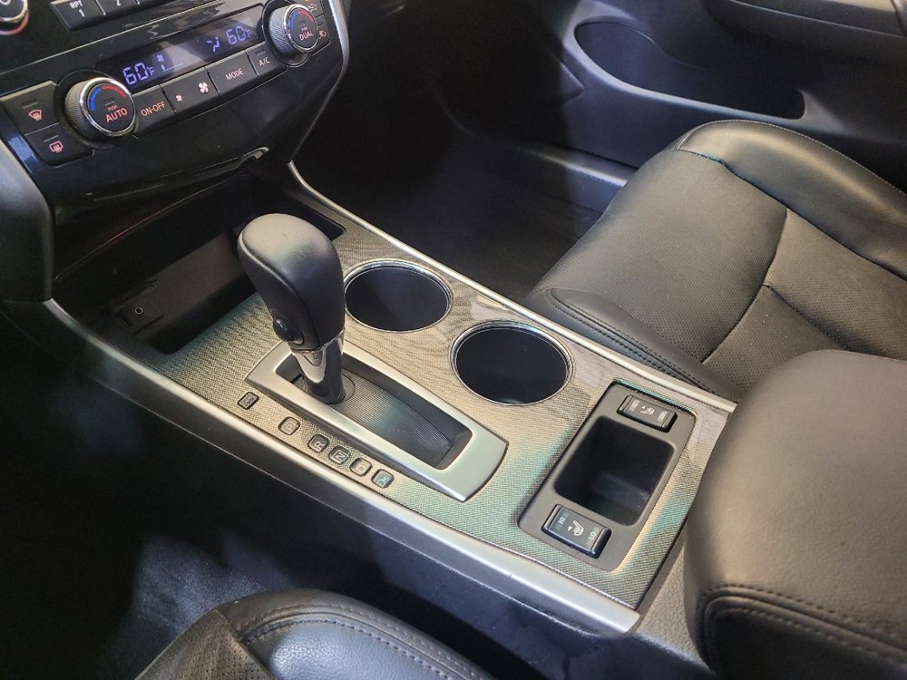 Used 2015 Nissan Altima 2.5 SL w/ Moonroof Package image 26