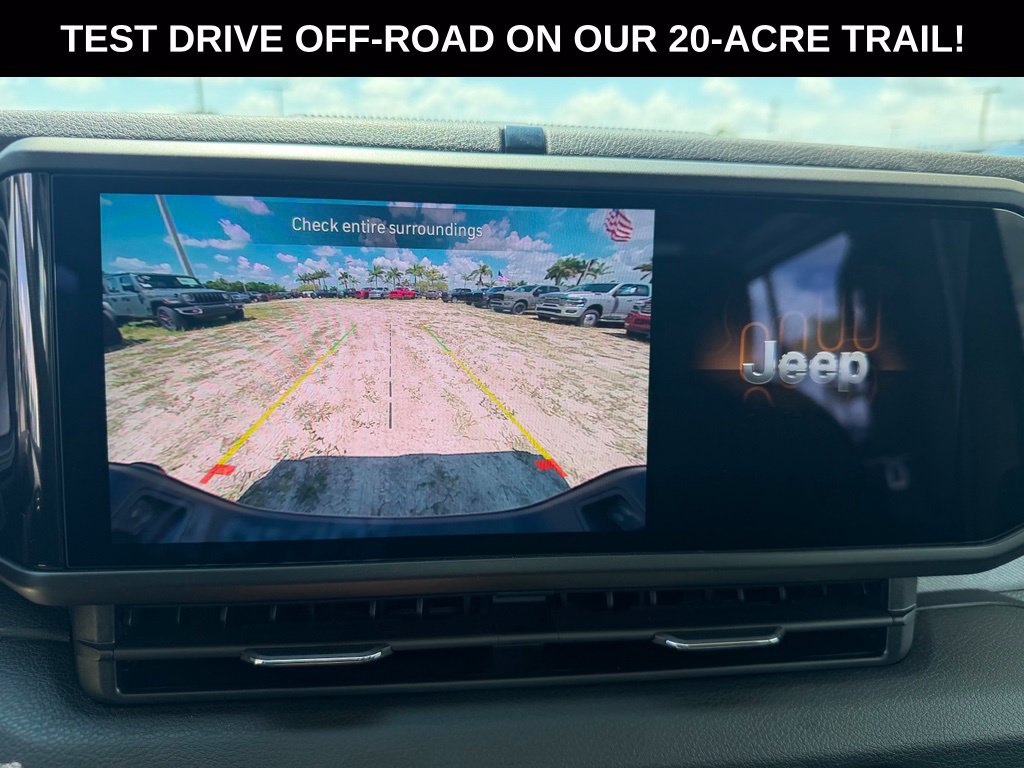 New 2026 Jeep Gladiator Sport AWD/4WD image 15