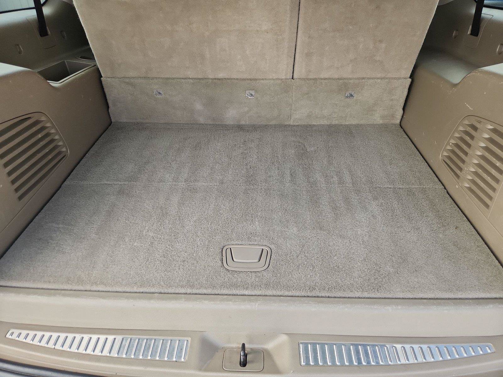 Used 2019 Chevrolet Suburban LT RWD image 27