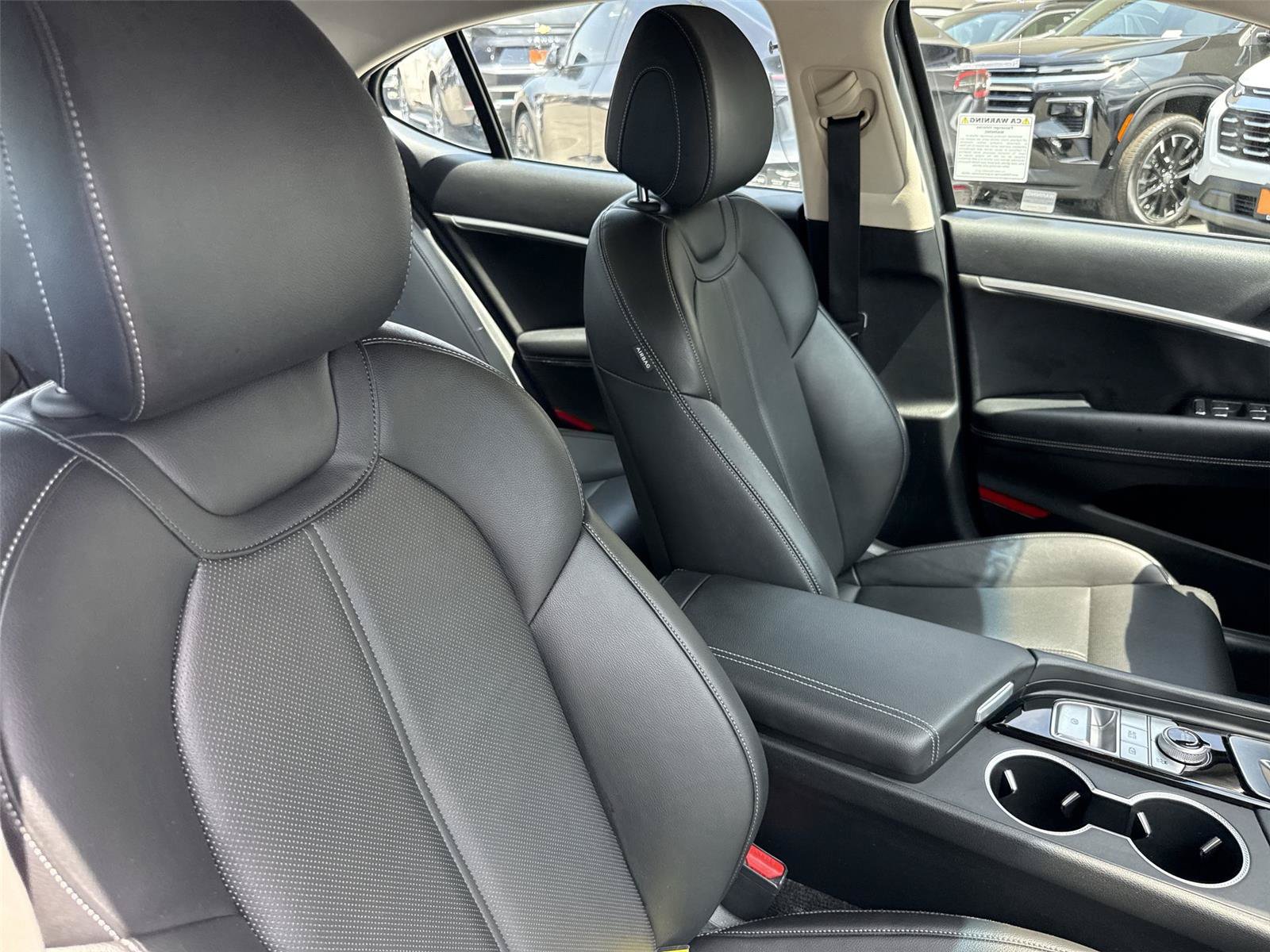 Used 2025 Genesis G70 2.5T AWD/4WD image 26