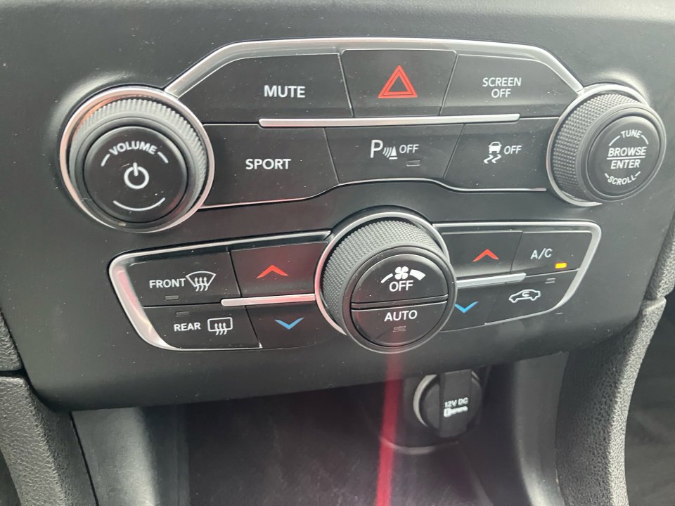 Used 2018 Dodge Charger R/T image 21