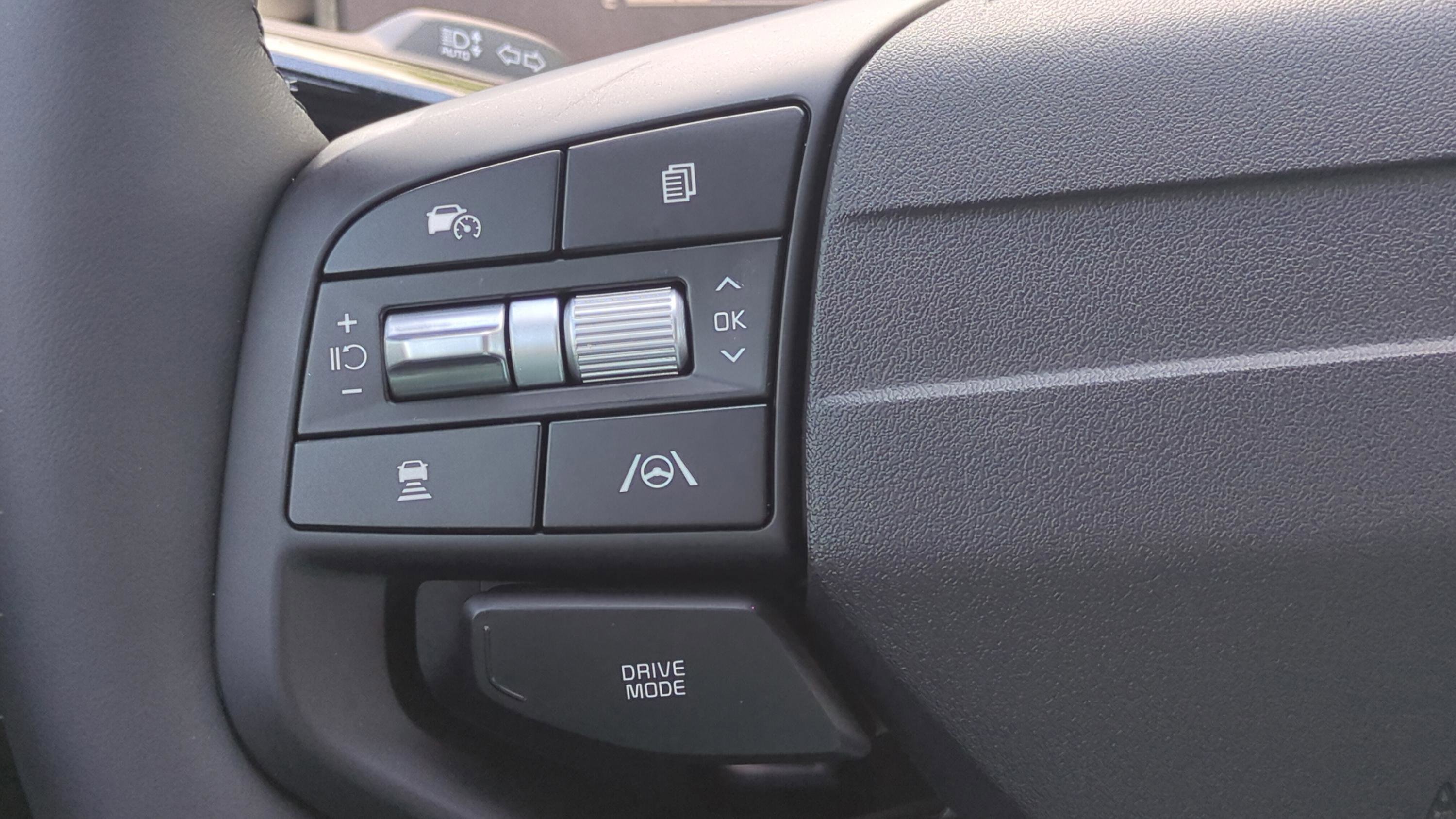 New 2026 Kia Sportage EX image 43