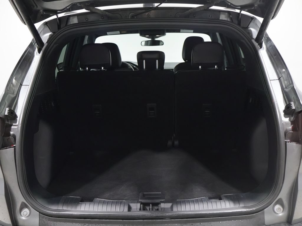 Used 2025 Ford Escape ST-Line Select AWD/4WD image 4