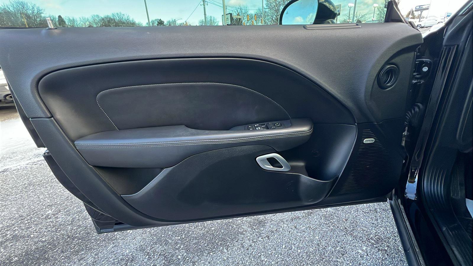 Used 2019 Dodge Challenger R/T w/ Plus Package image 16