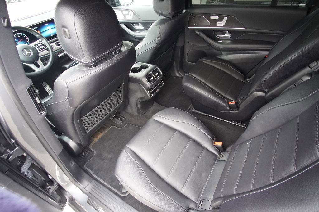 Used 2022 Mercedes-Benz GLS 450 4MATIC image 29