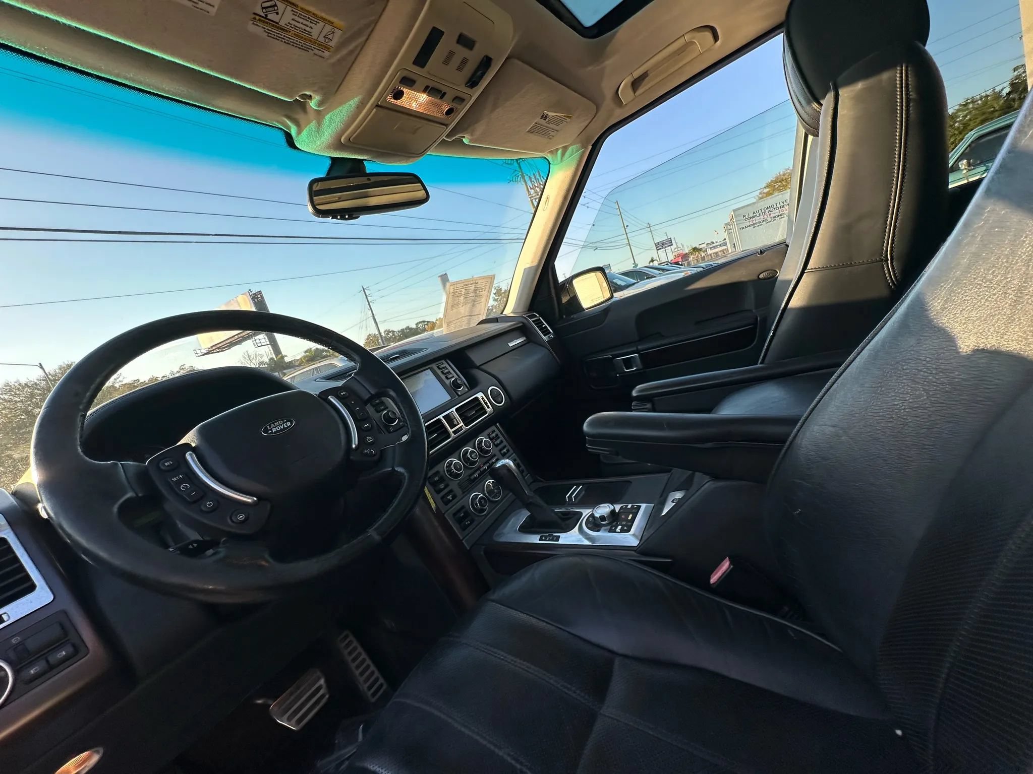 Used 2008 Land Rover Range Rover Supercharged AWD/4WD image 25