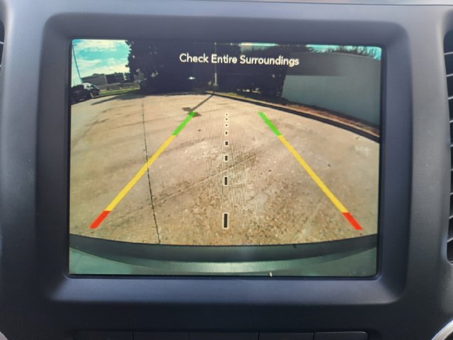 Used 2023 Jeep Cherokee Altitude Lux AWD/4WD image 17