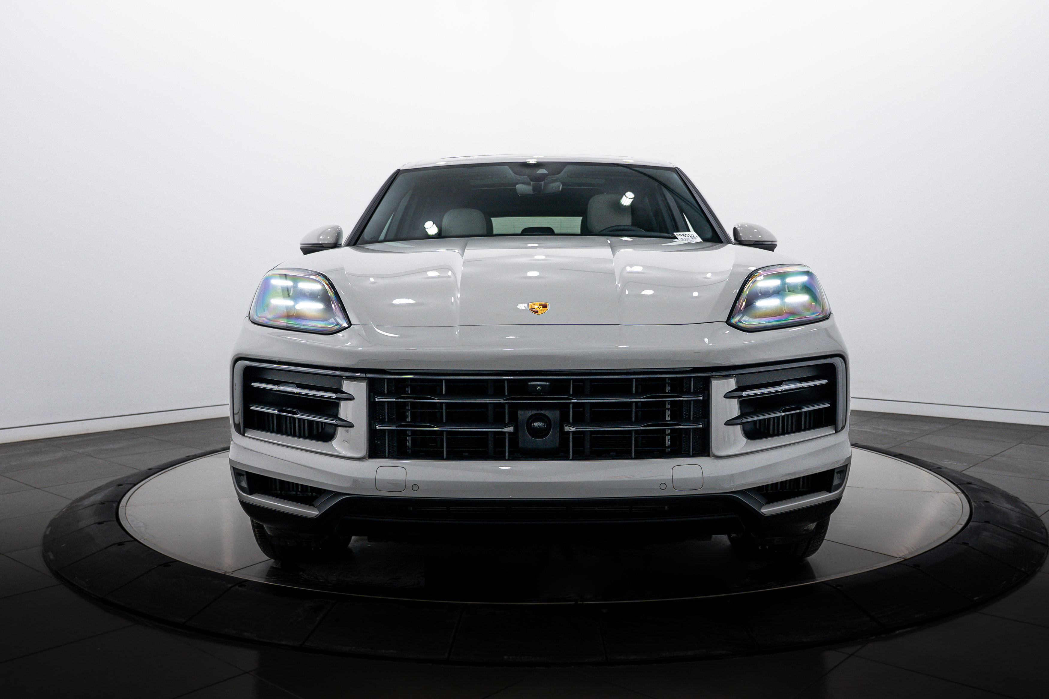 Certified 2025 Porsche Cayenne S AWD/4WD image 10