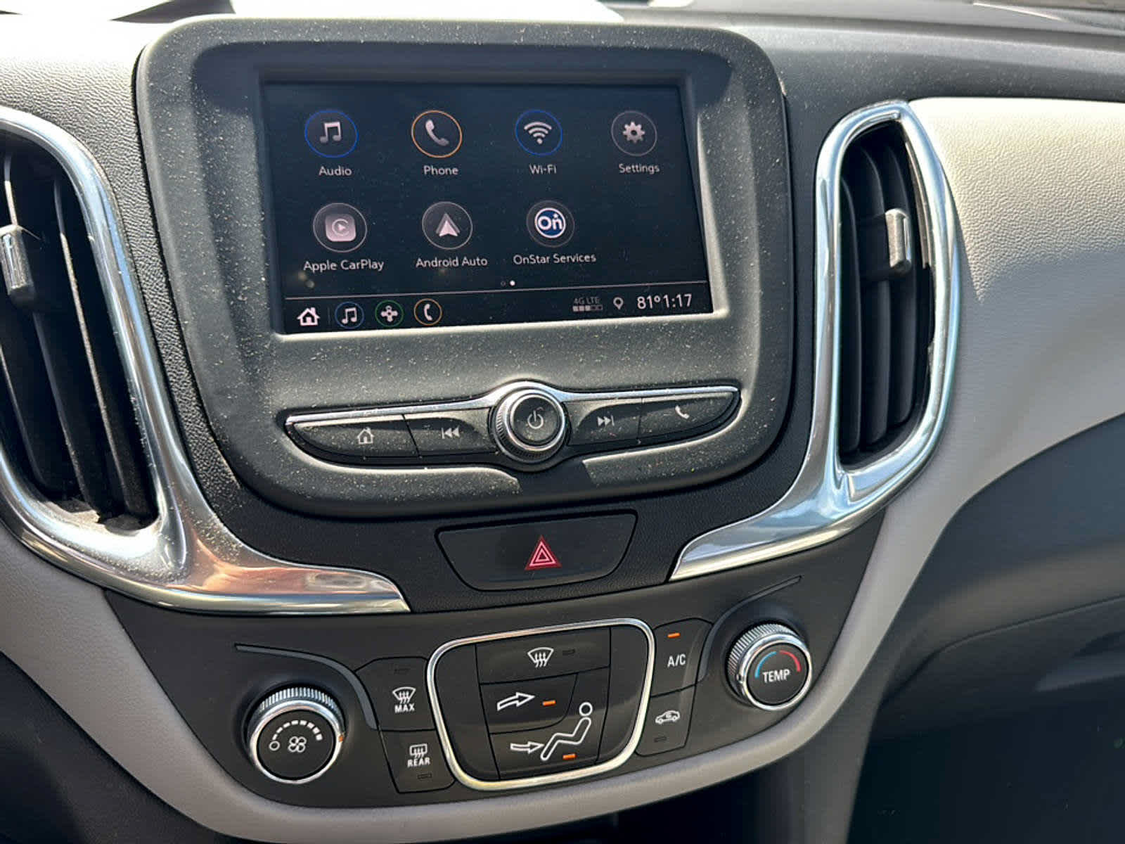 Used 2020 Chevrolet Equinox LS w/ LS Convenience Package FWD image 11