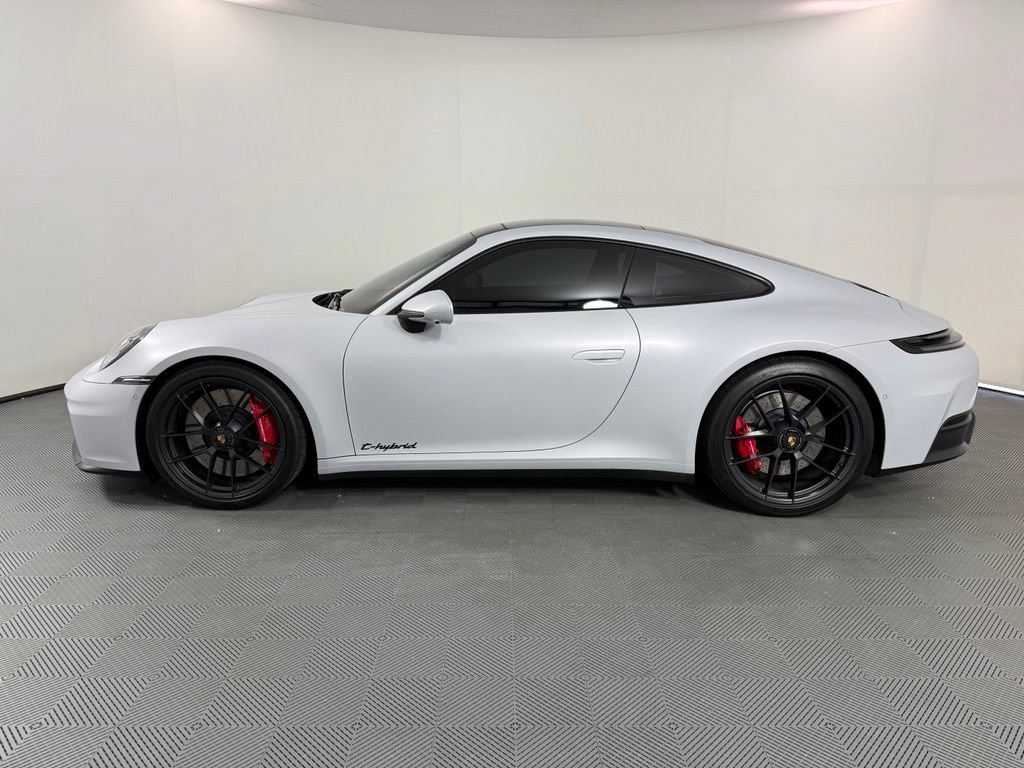Certified 2025 Porsche 911 Carrera 4 GTS AWD/4WD image 2