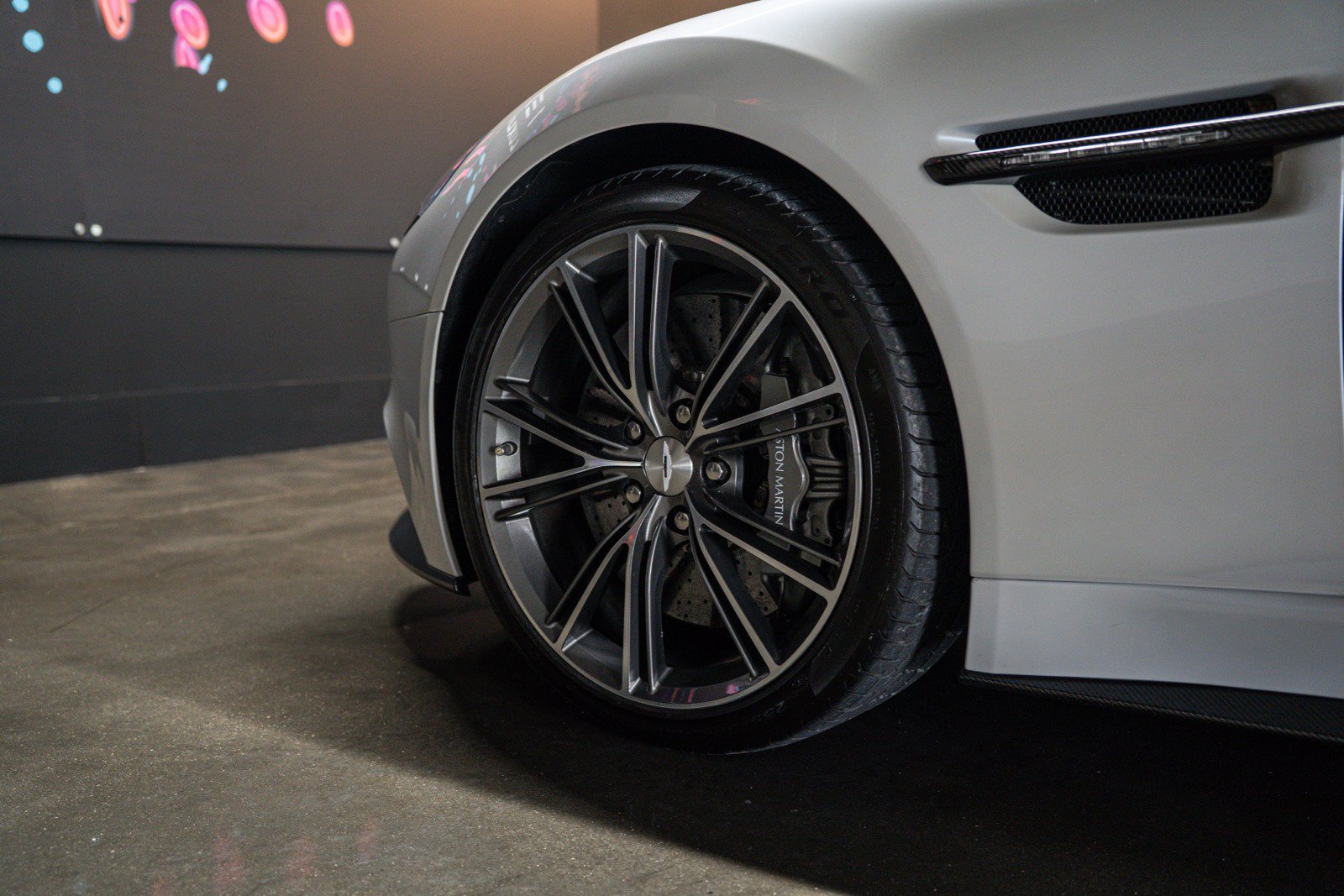 Used 2014 Aston Martin Vanquish Coupe RWD image 21