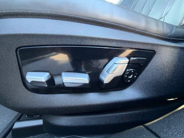 Used 2020 BMW 750i xDrive w/ M Sport Package AWD/4WD image 36