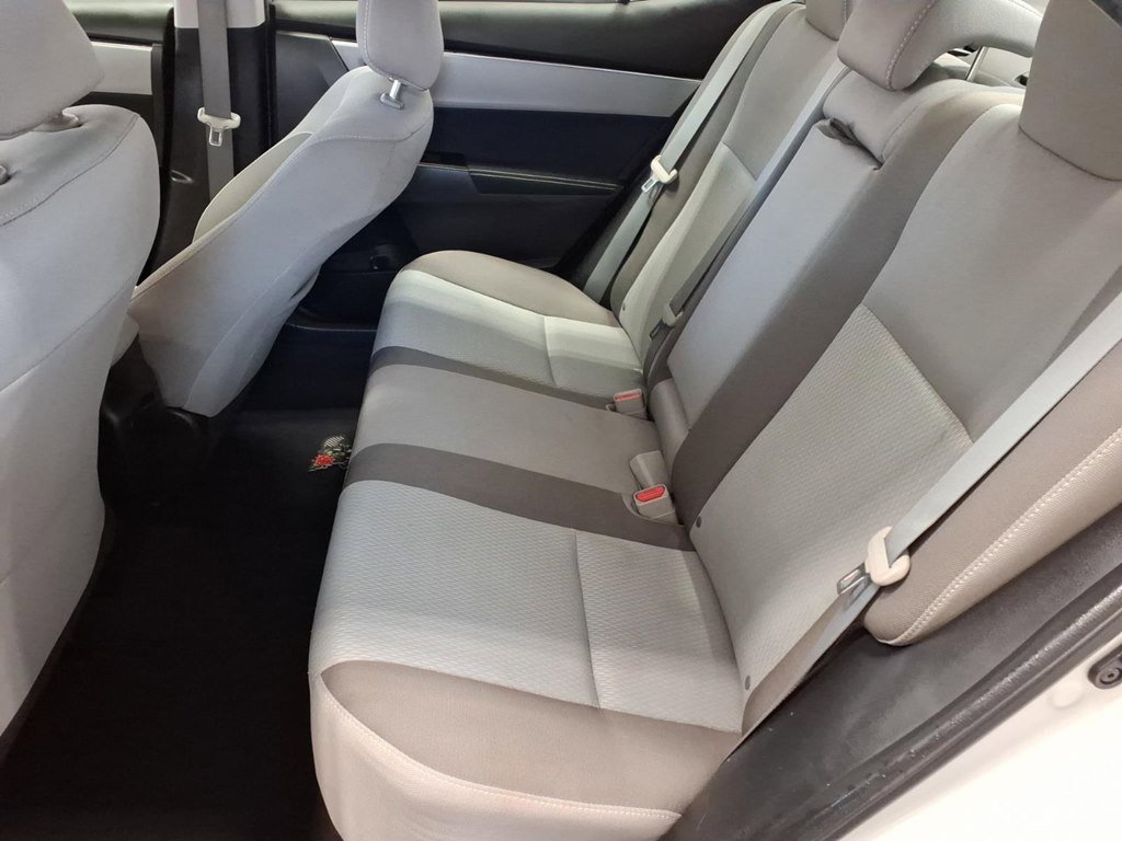 Used 2017 Toyota Corolla LE w/ Body Protection Package FWD image 18