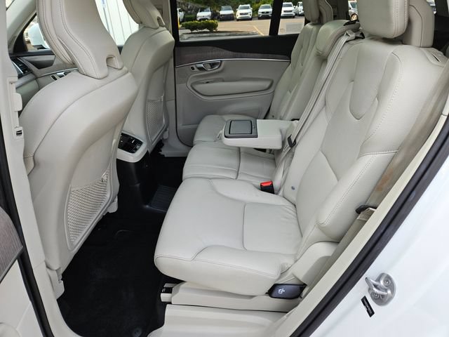 Certified 2023 Volvo XC90 T8 Plus AWD/4WD image 14