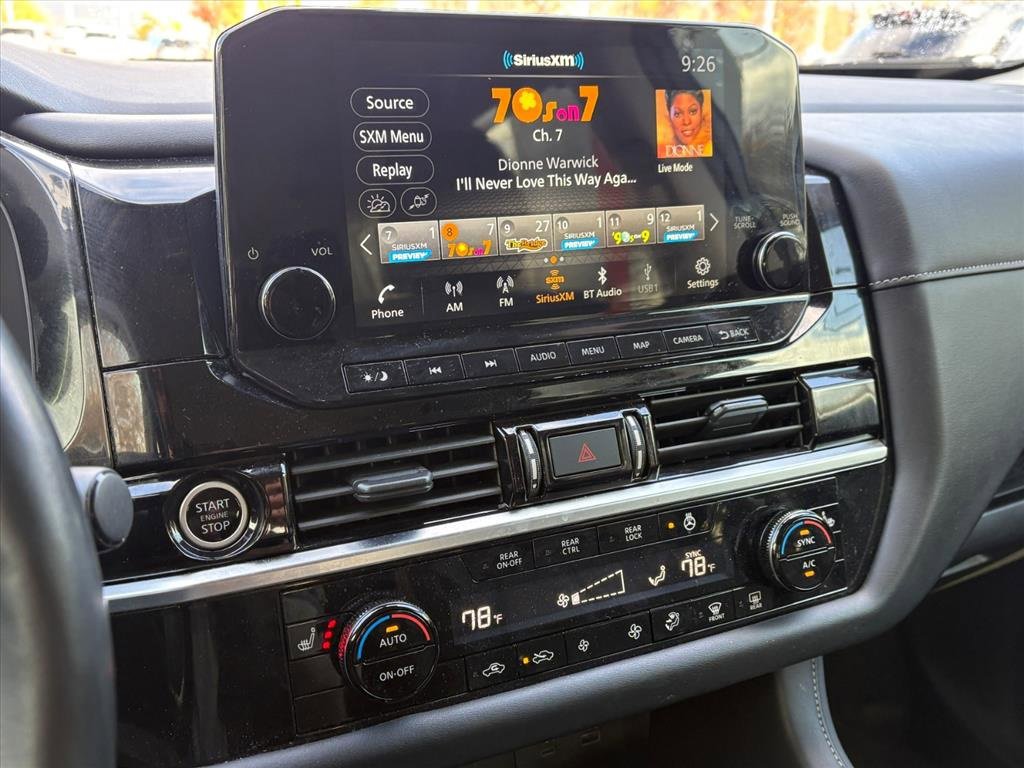 Used 2024 Nissan Pathfinder SL image 12