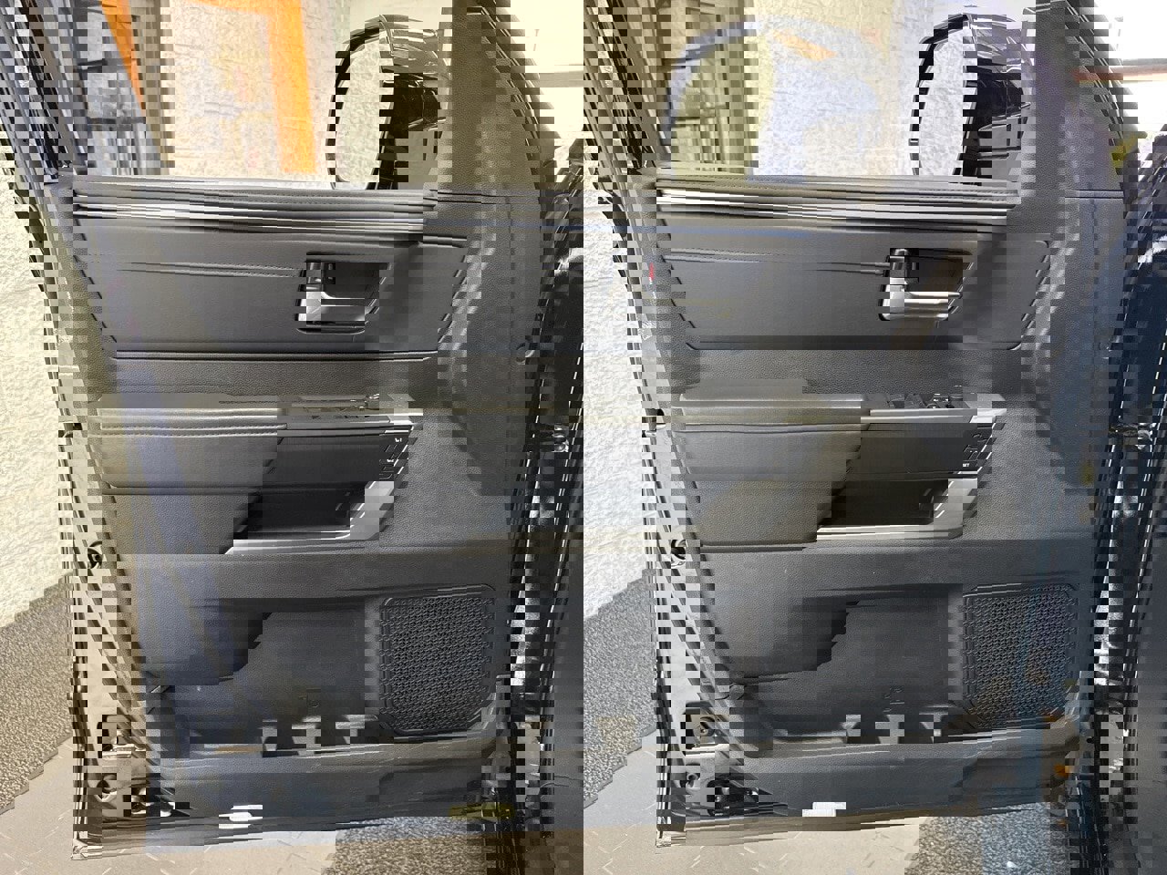 Used 2023 Toyota Tundra Platinum image 40