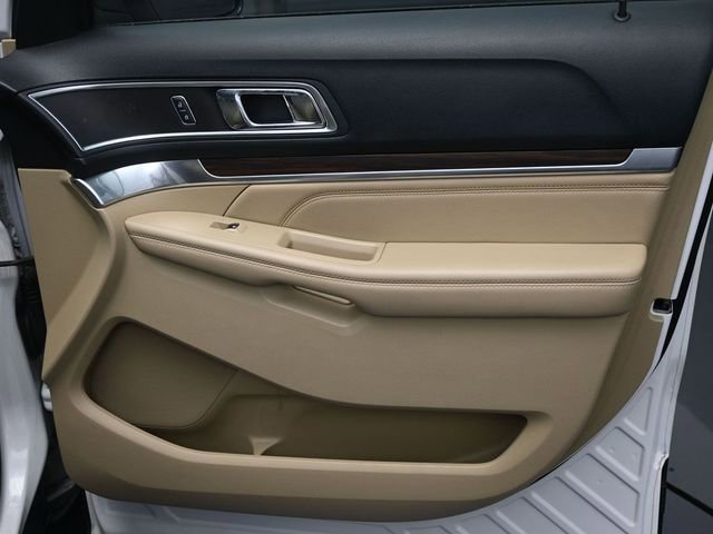 Used 2017 Ford Explorer Limited image 34