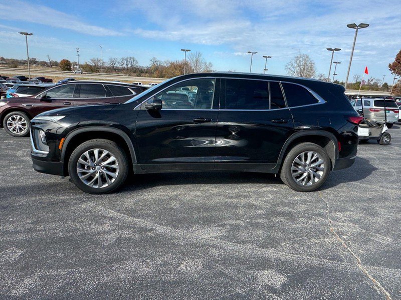 Certified 2025 Buick Enclave Preferred image 2