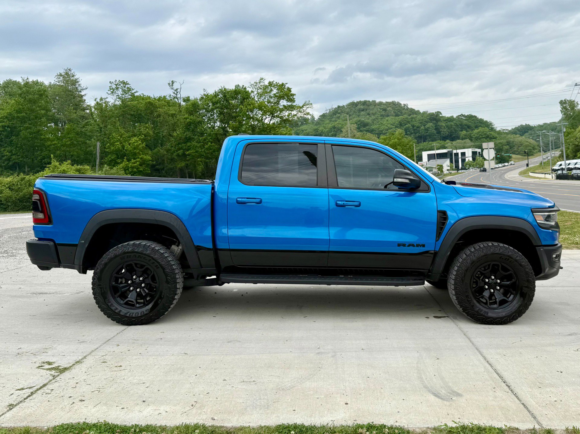 Used 2022 RAM 1500 TRX w/ TRX Level 2 Equipment Group AWD/4WD image 8